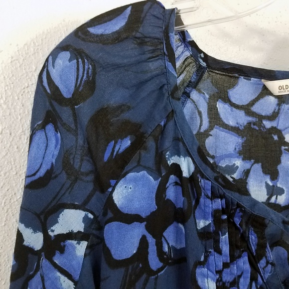 Old Navy Tie String Blouse - Picture 3 of 8